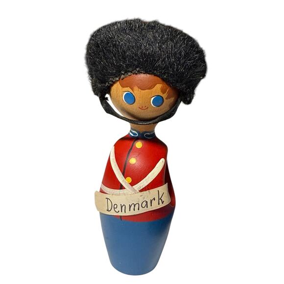 Anne Beate Design Napkin Holder Hand Painted Wood Denmark Royal Guard Vintage - Picture 8 of 12